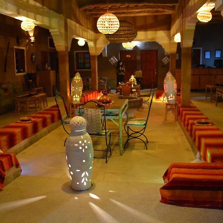 Riad Sarayas Tajda Luaran gambar