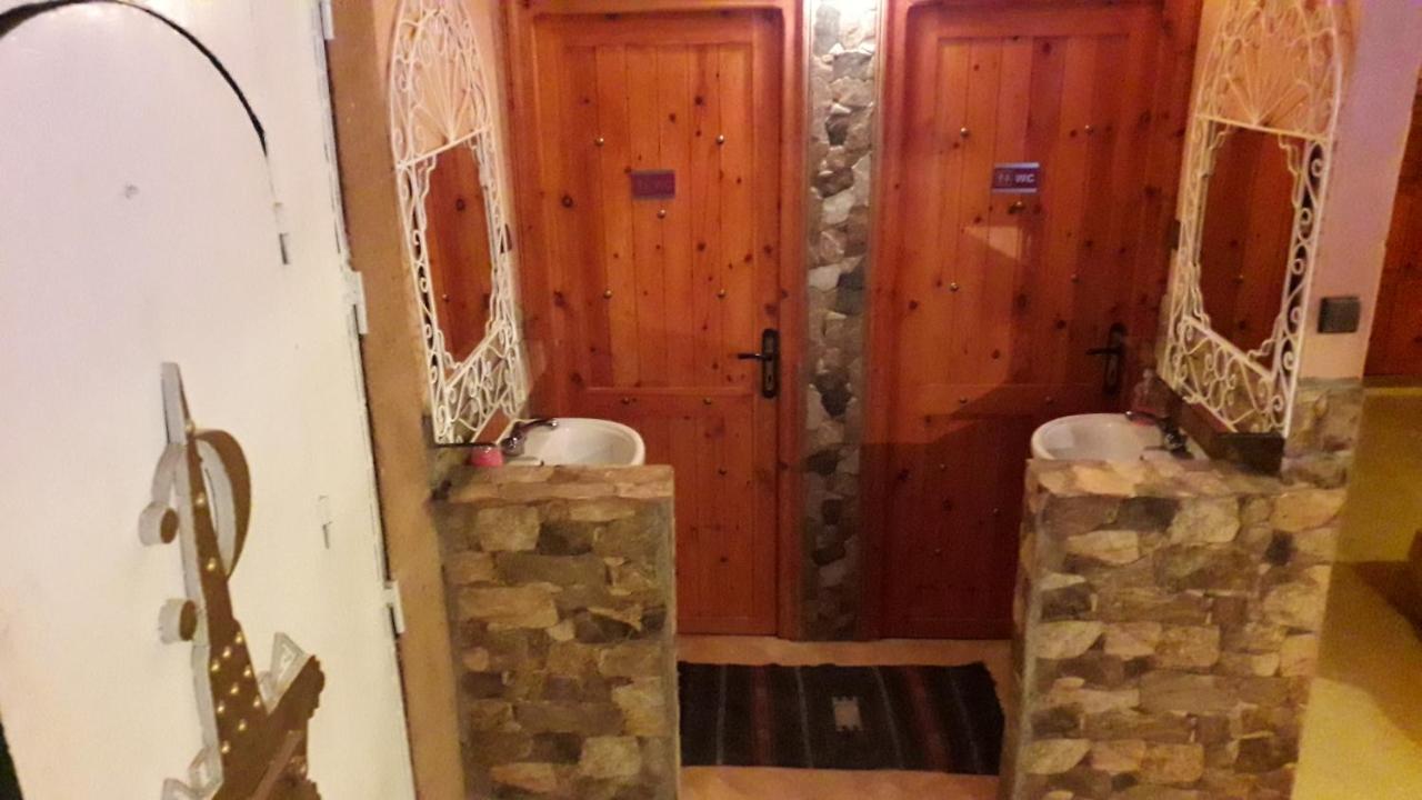 Riad Sarayas Tajda Luaran gambar
