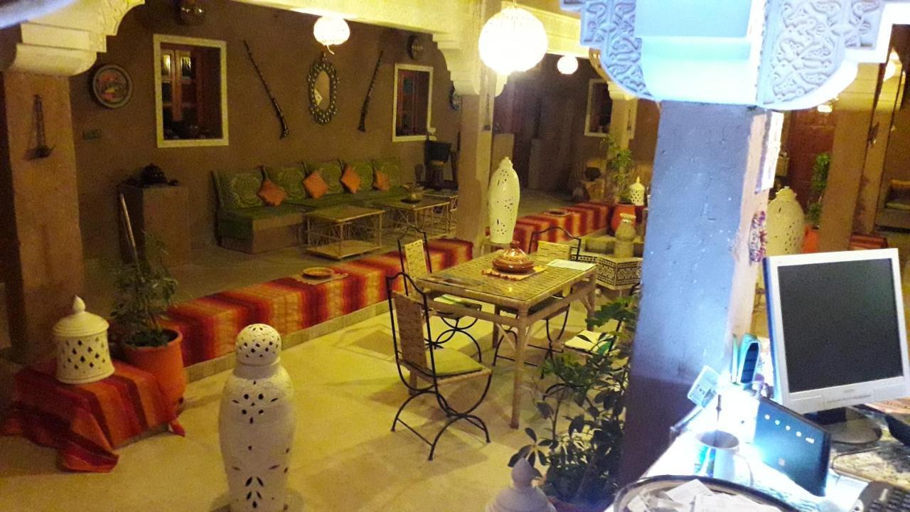 Riad Sarayas Tajda Luaran gambar