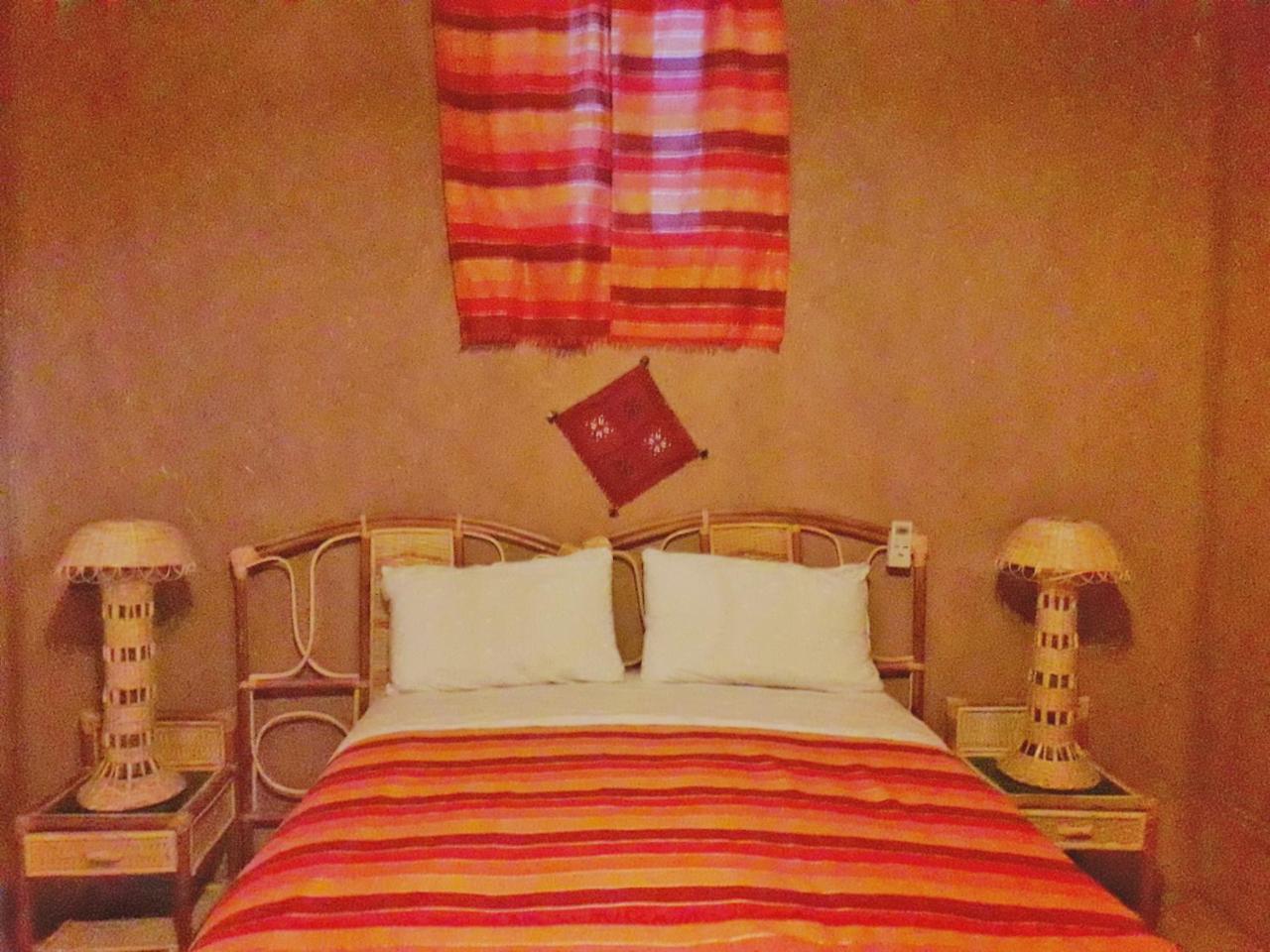 Riad Sarayas Tajda Luaran gambar