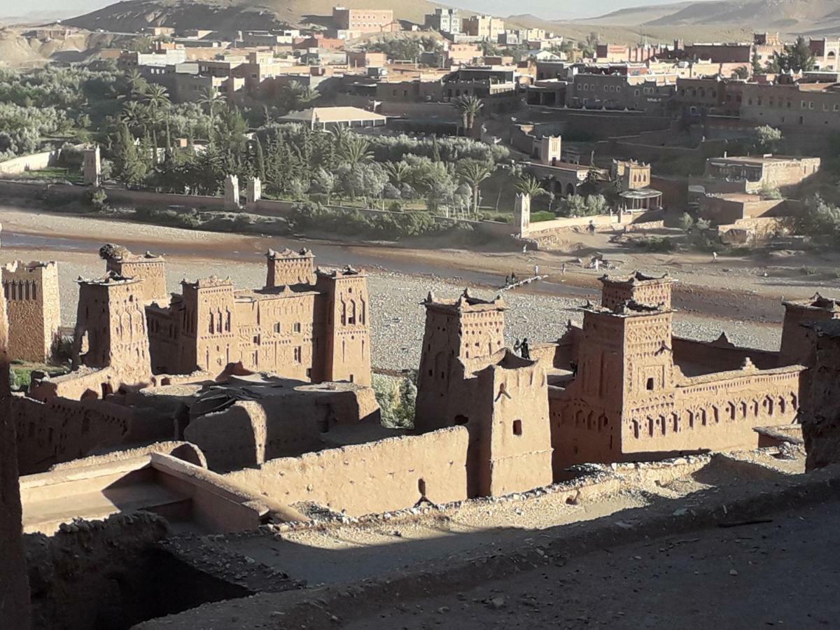 Riad Sarayas Tajda Luaran gambar